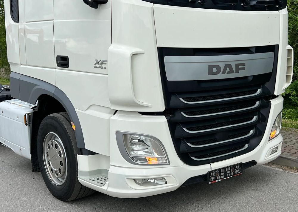 DAF * DAF XF 106 * SPROWADZONY * SUPER STAN CIĄGNIK SIODŁOWY Euro 6 - Vilcējs: foto 2 DAF * DAF XF 106 * SPROWADZONY * SUPER STAN CIĄGNIK SIODŁOWY Euro 6 - Vilcējs: foto 2