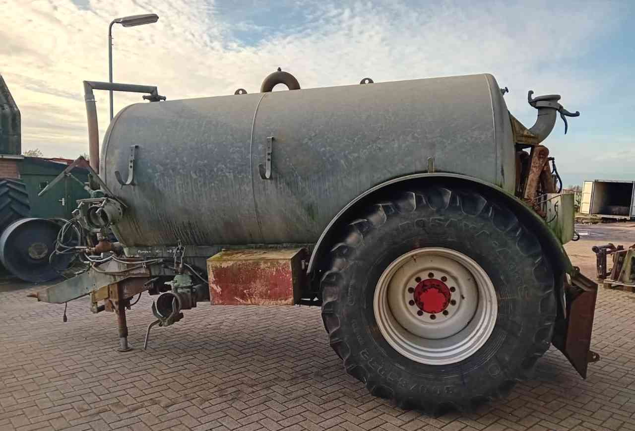 Ipsam 8000 l. mesttank wormpomp mestverwerking - Šķidrmēslu muca: foto 3 Ipsam 8000 l. mesttank wormpomp mestverwerking - Šķidrmēslu muca: foto 3