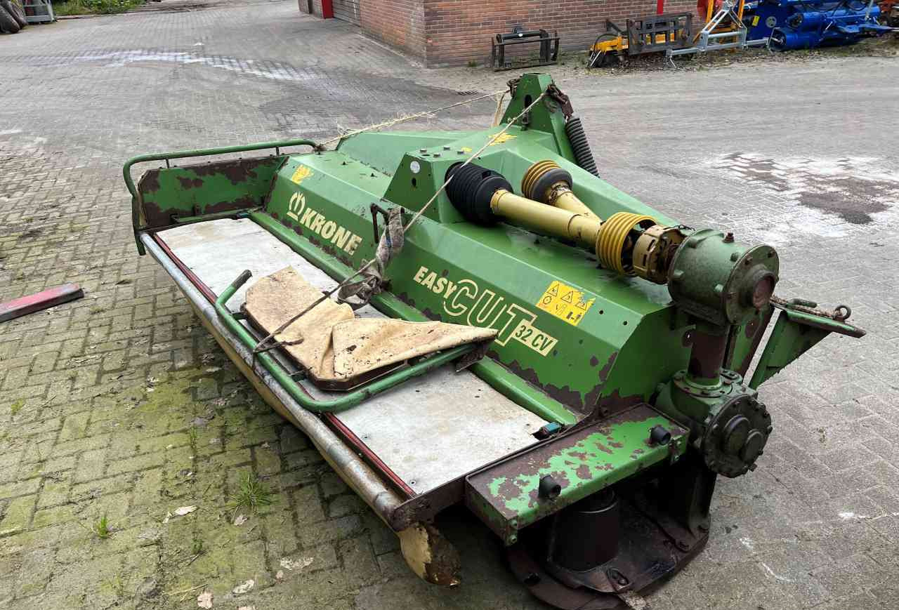 Krone Easycut 320 CV frontmaaier weidebouwmachines - Pļāvējs: foto 2 Krone Easycut 320 CV frontmaaier weidebouwmachines - Pļāvējs: foto 2