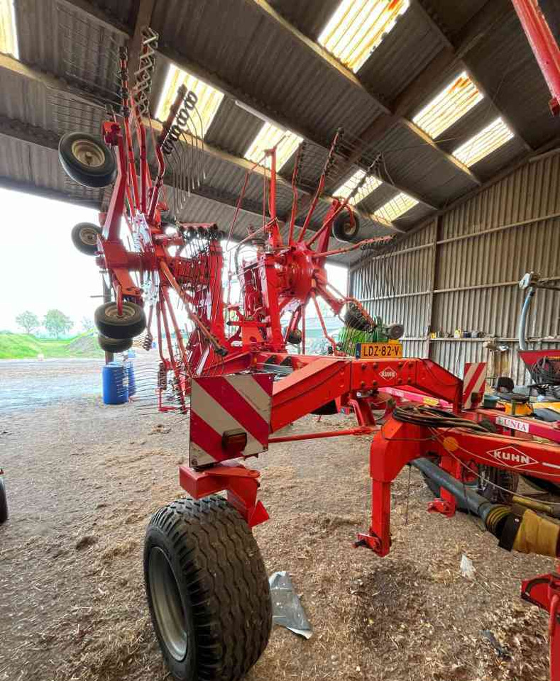 Kuhn GA 8521 zwadhark zwiller rugger rake weidebouwmachines - Vālotājs/ Ārdītājs: foto 4 Kuhn GA 8521 zwadhark zwiller rugger rake weidebouwmachines - Vālotājs/ Ārdītājs: foto 4