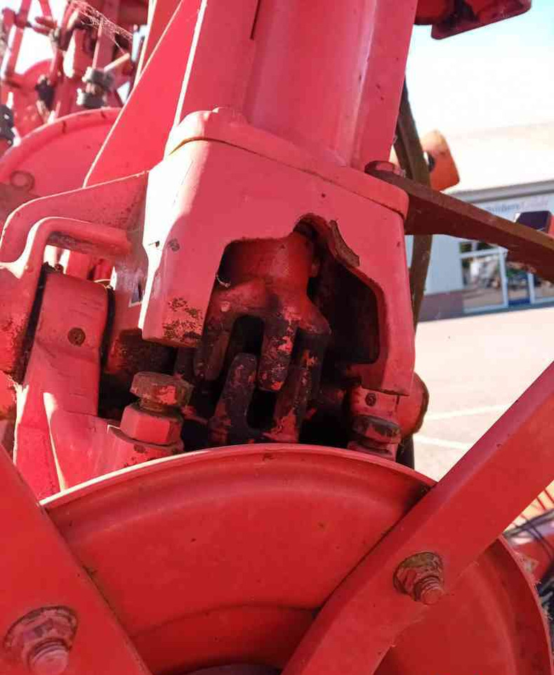 Kuhn GF10601TO schudder, weidebouwmachines - Vālotājs/ Ārdītājs: foto 5 Kuhn GF10601TO schudder, weidebouwmachines - Vālotājs/ Ārdītājs: foto 5