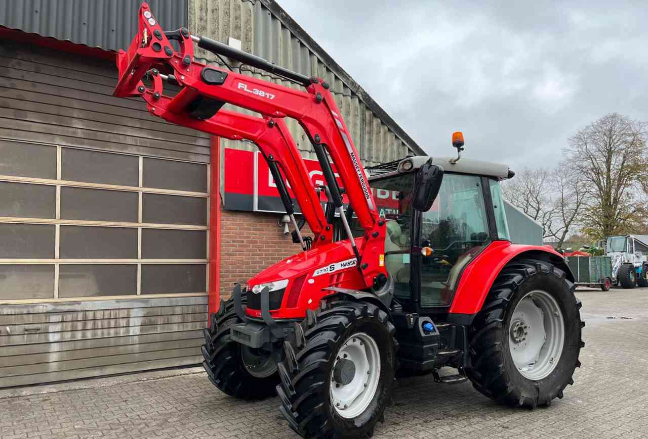 Massey Ferguson 5710S Dyna-4 Essential *Verkocht/sold* - Traktors: foto 1 Massey Ferguson 5710S Dyna-4 Essential *Verkocht/sold* - Traktors: foto 1
