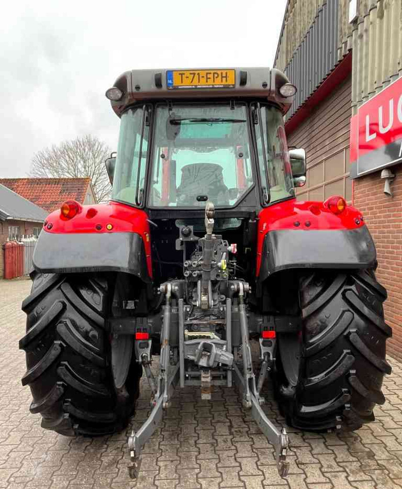 Massey Ferguson 5710S Dyna-4 Essential *Verkocht/sold* - Traktors: foto 4 Massey Ferguson 5710S Dyna-4 Essential *Verkocht/sold* - Traktors: foto 4