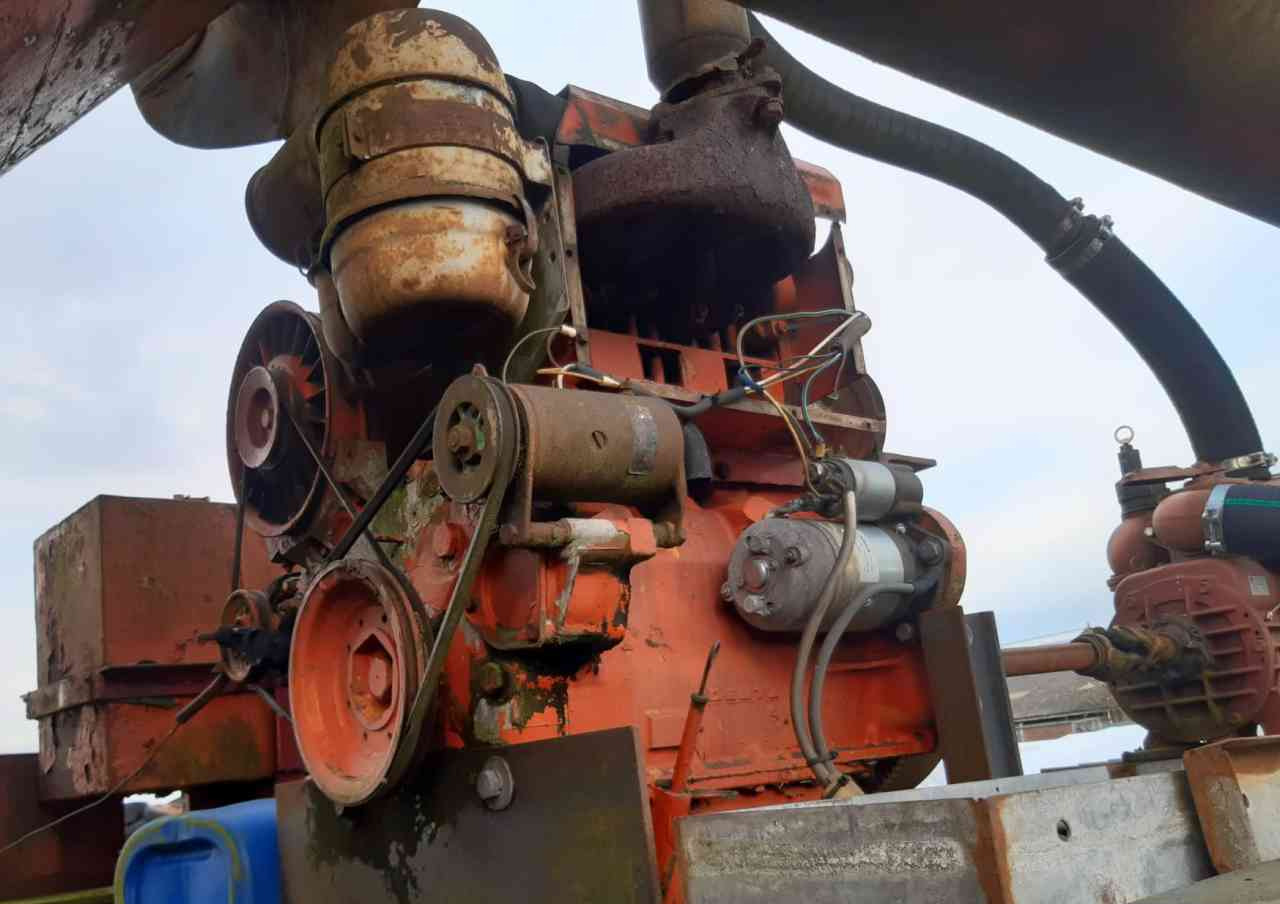 Mesttransporttank mesttank Deutz motor mestverwerking - Šķidrmēslu muca: foto 3 Mesttransporttank mesttank Deutz motor mestverwerking - Šķidrmēslu muca: foto 3