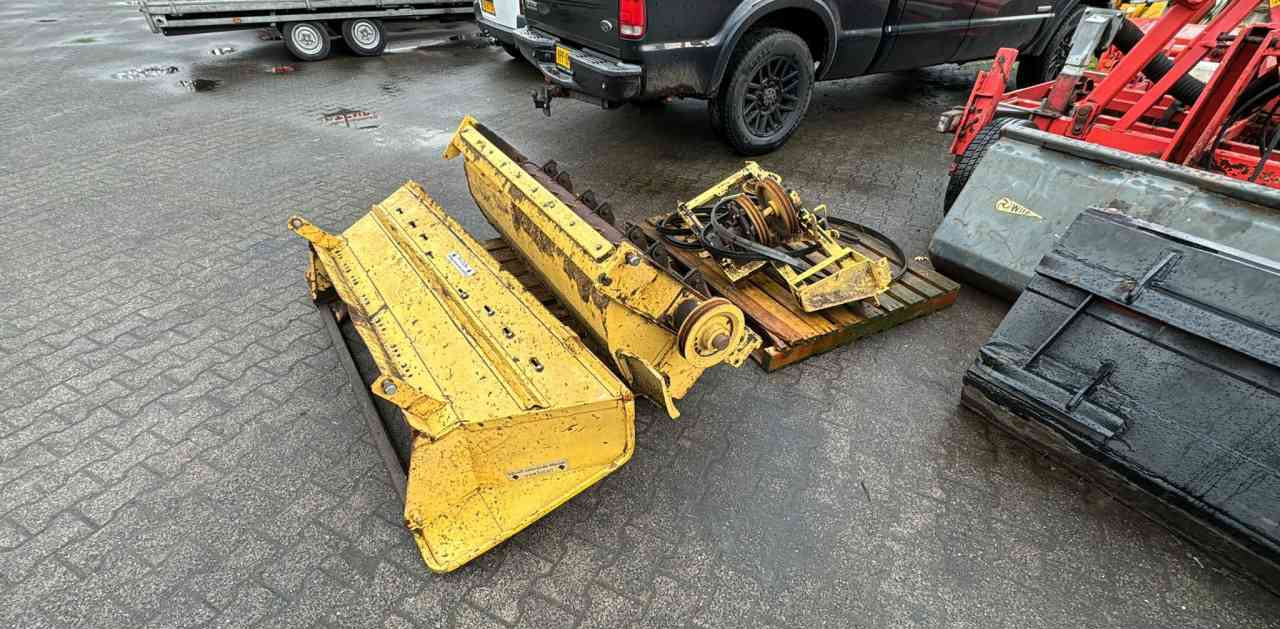 New Holland New Holland / Clayson Pickup, hakselaar, hakselunit, diversen - Kombains: foto 4 New Holland New Holland / Clayson Pickup, hakselaar, hakselunit, diversen - Kombains: foto 4