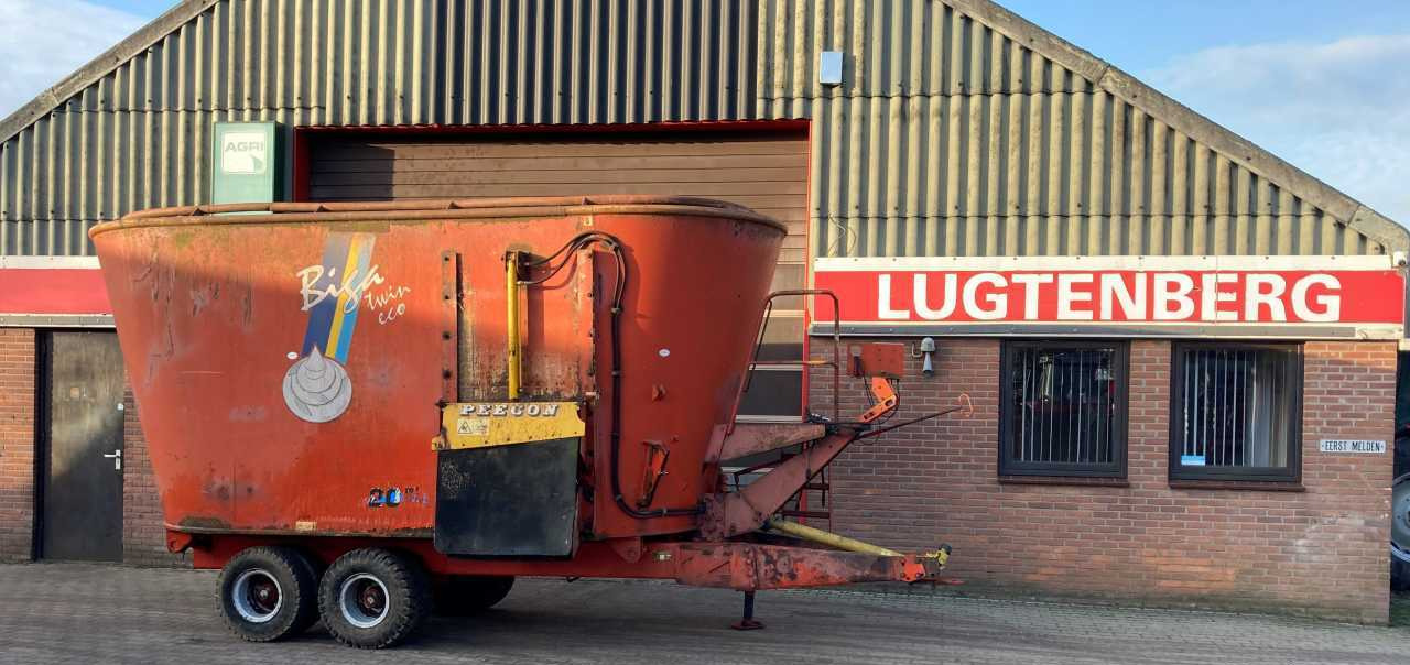 Peecon VME 200 Voermengwagen Voermachines - Lopbarības mikseris: foto 1 Peecon VME 200 Voermengwagen Voermachines - Lopbarības mikseris: foto 1