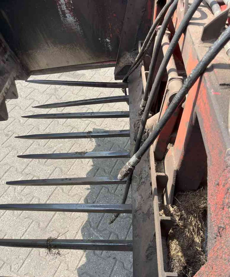 Redrock Kuilhapper hefmast voermachines - Lopbarības sagatavošanas tehnika: foto 4 Redrock Kuilhapper hefmast voermachines - Lopbarības sagatavošanas tehnika: foto 4