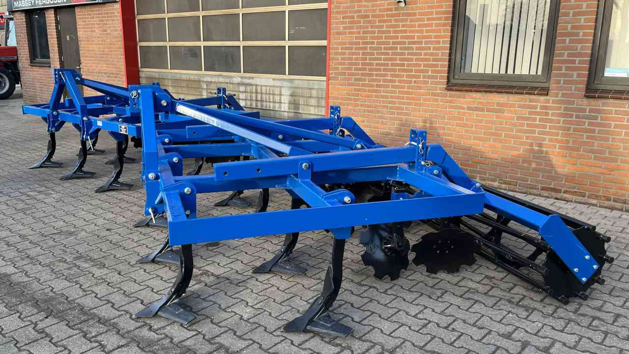 STP RKW 3 Vleugelschaar cultivator pakkerrol grondbewerking - Kultivators: foto 4 STP RKW 3 Vleugelschaar cultivator pakkerrol grondbewerking - Kultivators: foto 4