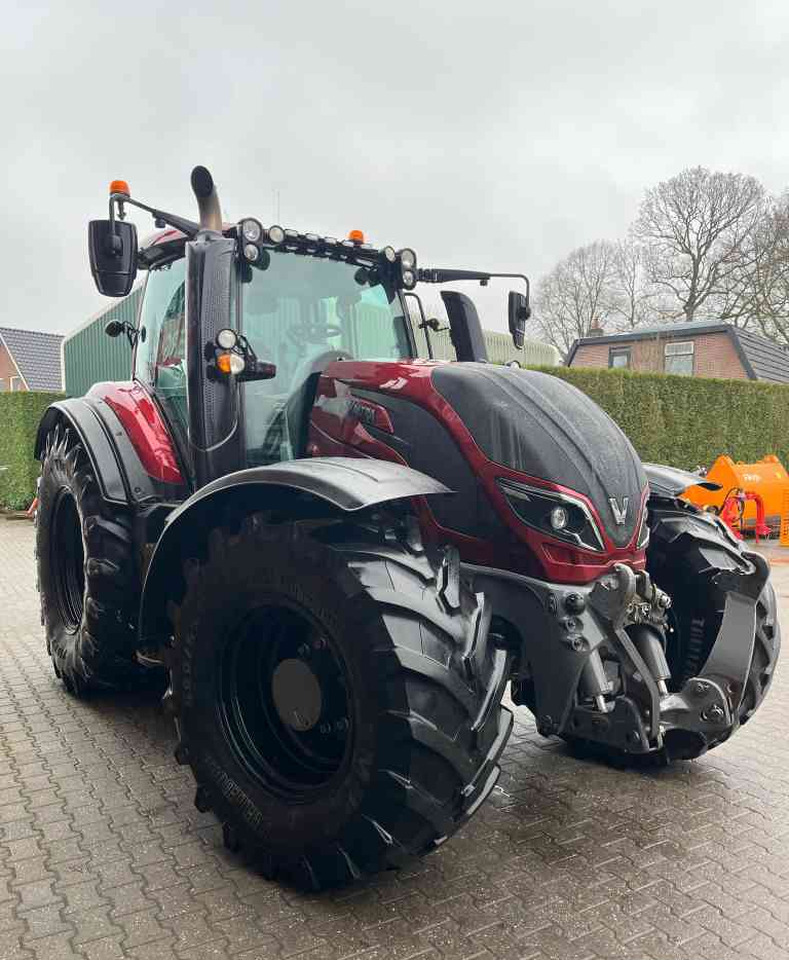 Valtra T234 Direct Tractoren - Traktors: foto 3 Valtra T234 Direct Tractoren - Traktors: foto 3