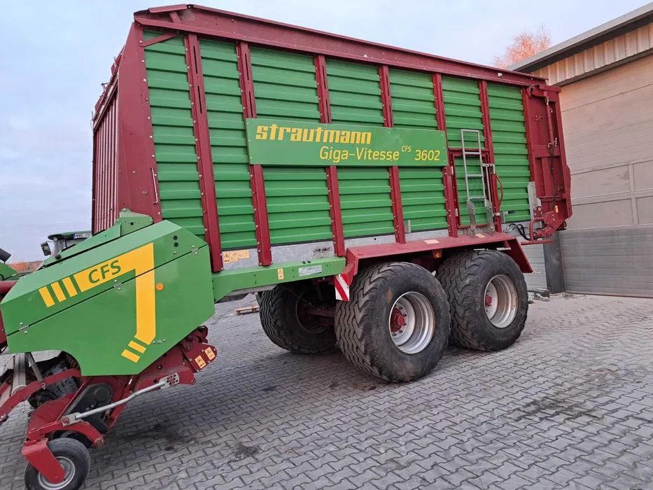 Przyczepa samozbierająca Strautmann 3602 Giga Vitesse 2019 rok - Savācējpiekabe: foto 3 Przyczepa samozbierająca Strautmann 3602 Giga Vitesse 2019 rok - Savācējpiekabe: foto 3