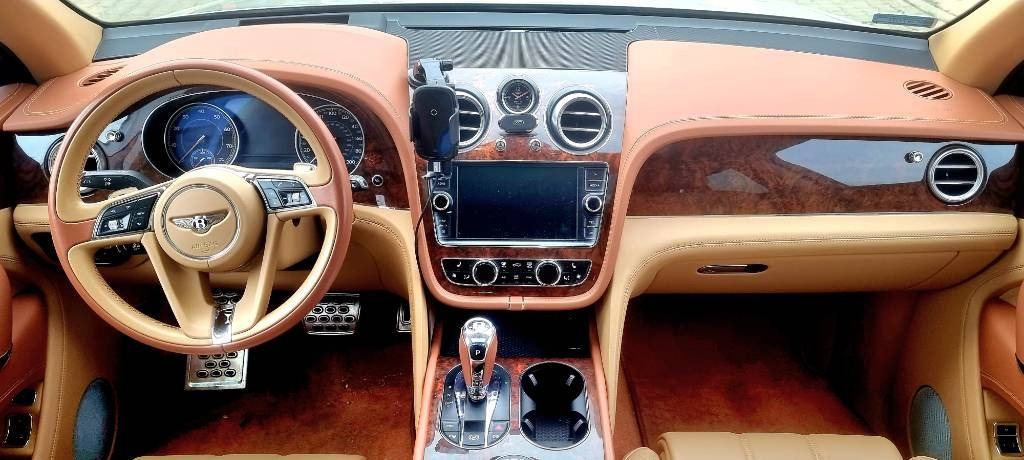 Vieglā automašīna Bentley BENTAYGA 6.0 W12: foto 16
