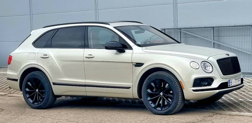 Bentley BENTAYGA 6.0 W12 - Vieglā automašīna: foto 2 Bentley BENTAYGA 6.0 W12 - Vieglā automašīna: foto 2