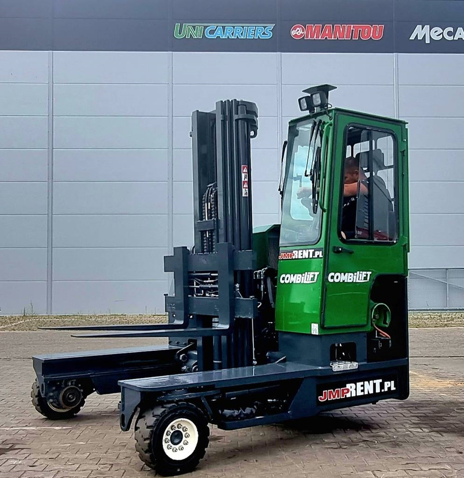 Combilift C 4000 LPG DEMO 196hrs - Četru pušu autokrāvējs: foto 1 Combilift C 4000 LPG DEMO 196hrs - Četru pušu autokrāvējs: foto 1