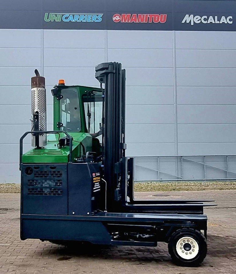 Combilift C 4000 LPG DEMO 196hrs - Četru pušu autokrāvējs: foto 3 Combilift C 4000 LPG DEMO 196hrs - Četru pušu autokrāvējs: foto 3
