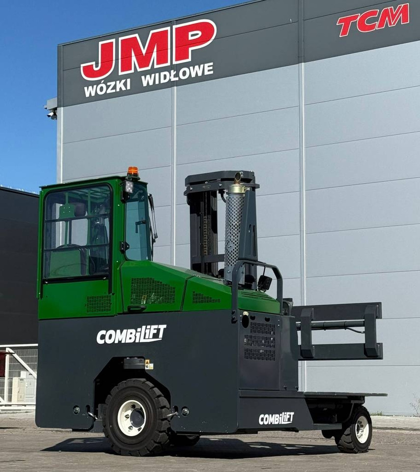 Combilift C 4000 LPG - Četru pušu autokrāvējs: foto 5 Combilift C 4000 LPG - Četru pušu autokrāvējs: foto 5