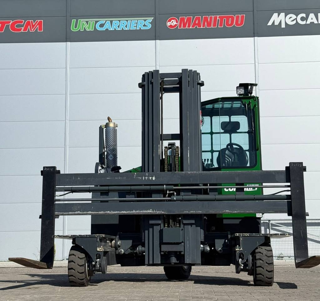 Combilift C 4000 LPG - Četru pušu autokrāvējs: foto 3 Combilift C 4000 LPG - Četru pušu autokrāvējs: foto 3