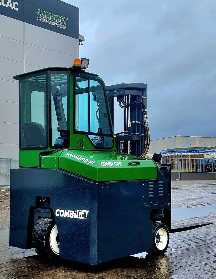 Combilift CBE 2500 - Četru pušu autokrāvējs: foto 3 Combilift CBE 2500 - Četru pušu autokrāvējs: foto 3