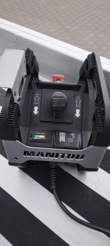 Šķērveida pacēlājs Manitou SE 0808 S1 DEMO: foto 17
