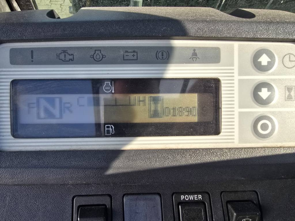 Gāzes iekrāvējs UniCarriers U1D2A25LQ DX25 1890 hrs: foto 12