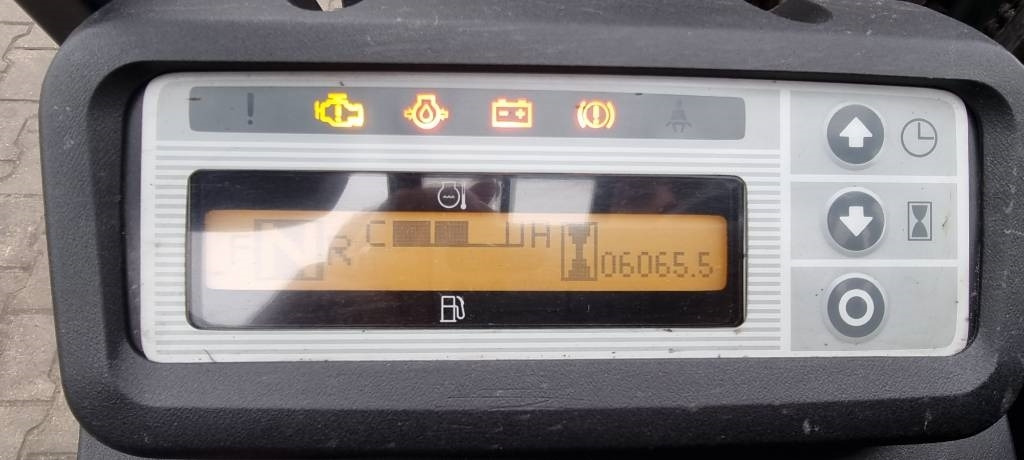 Gāzes iekrāvējs UniCarriers U1D2A25LQ DX25: foto 11