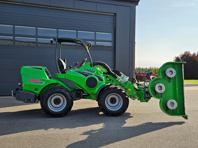 Avant 860i TDL mini-shovel - Kāpurķēžu kompaktiekrāvējs: foto 3 Avant 860i TDL mini-shovel - Kāpurķēžu kompaktiekrāvējs: foto 3