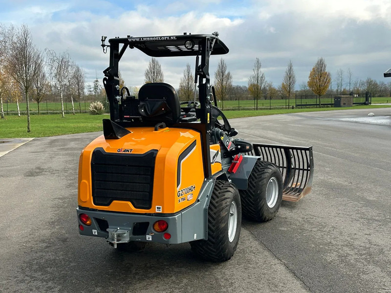 Giant G2700HD+ - Kāpurķēžu kompaktiekrāvējs: foto 4 Giant G2700HD+ - Kāpurķēžu kompaktiekrāvējs: foto 4