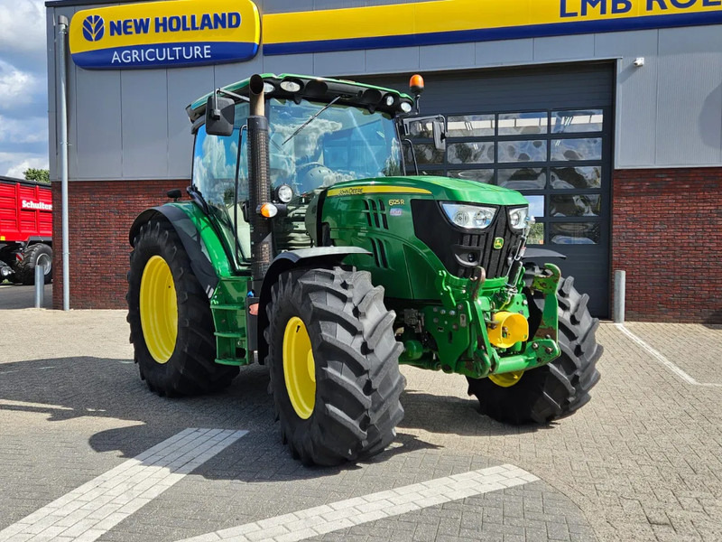 John Deere 6125R Autopower - Traktors: foto 2 John Deere 6125R Autopower - Traktors: foto 2