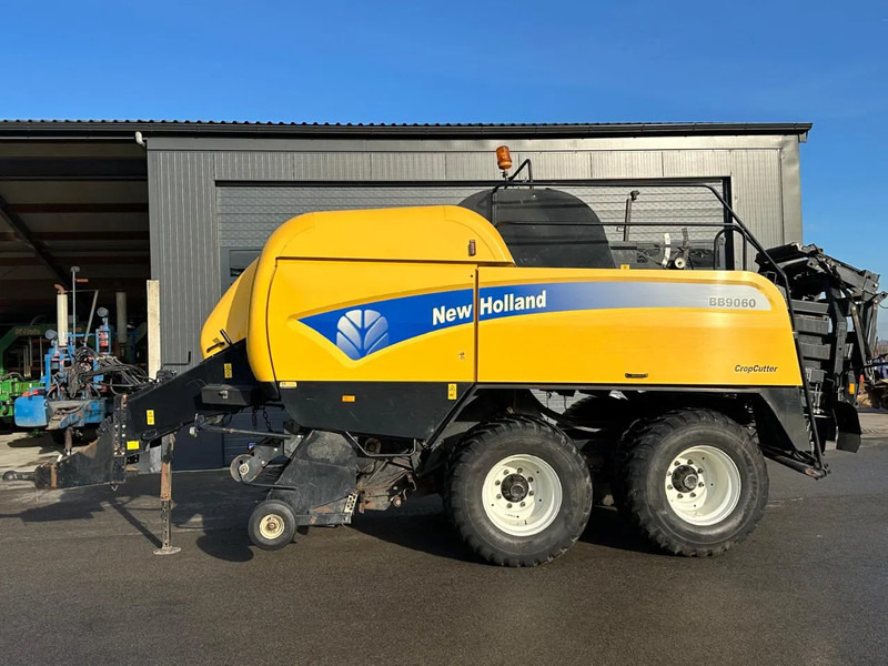New Holland BB9060 CropCutter - Lauksaimniecības tehnika: foto 4 New Holland BB9060 CropCutter - Lauksaimniecības tehnika: foto 4