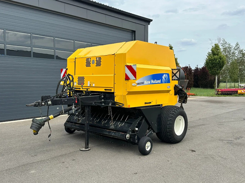 New Holland BR6090 balenpers - Lauksaimniecības tehnika: foto 3 New Holland BR6090 balenpers - Lauksaimniecības tehnika: foto 3