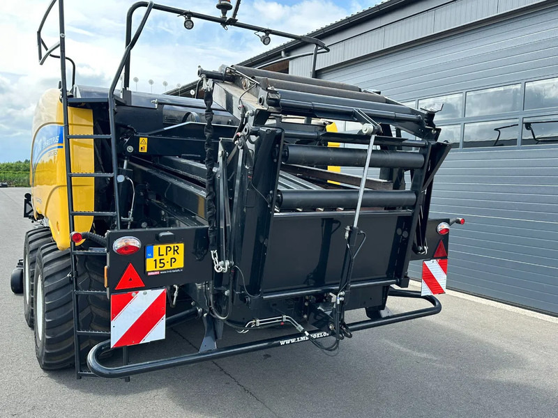 New Holland Bigbaler 1270 plus cropcutter - Lauksaimniecības tehnika: foto 5 New Holland Bigbaler 1270 plus cropcutter - Lauksaimniecības tehnika: foto 5