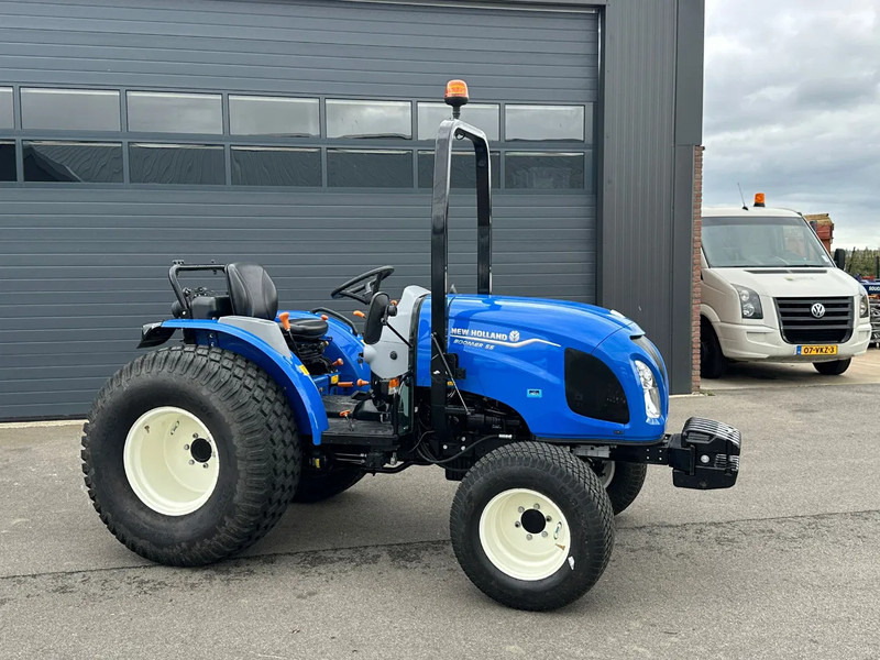 New Holland Boomer 55 - Mini traktors: foto 2 New Holland Boomer 55 - Mini traktors: foto 2