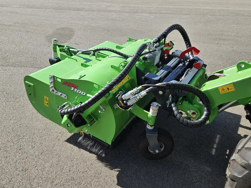 Avant 1100 Borstel met opvangbak līzingu Avant 1100 Borstel met opvangbak: foto 6 Avant 1100 Borstel met opvangbak līzingu Avant 1100 Borstel met opvangbak: foto 6