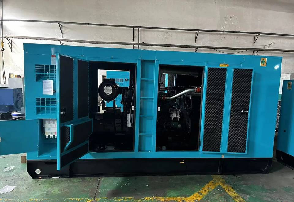 Doosan Daewoo WP-D180GF - Elektroģenerators: foto 1 Doosan Daewoo WP-D180GF - Elektroģenerators: foto 1