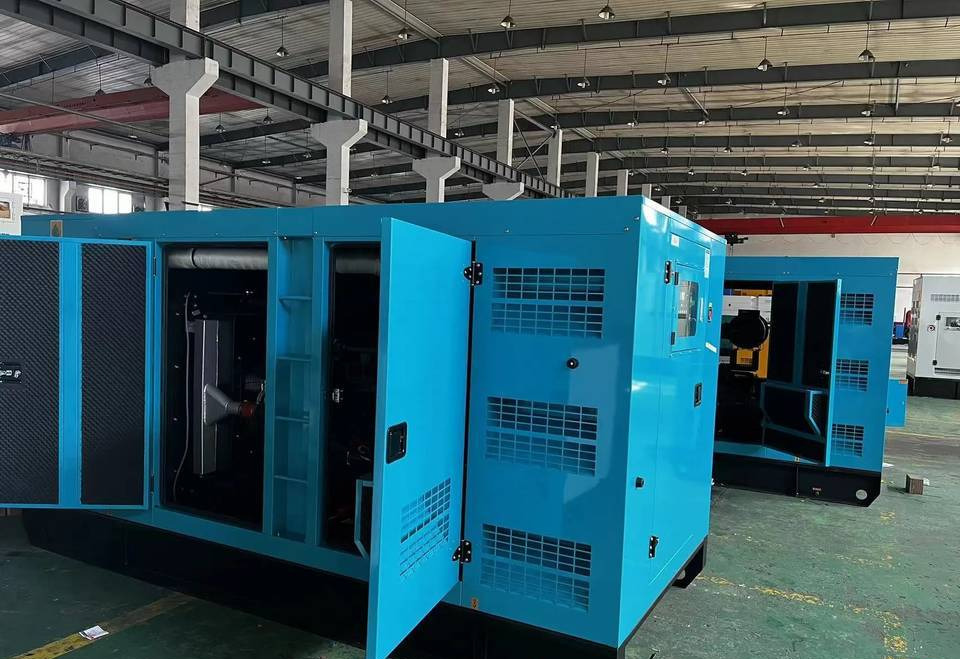 Doosan Daewoo WP-D180GF - Elektroģenerators: foto 3 Doosan Daewoo WP-D180GF - Elektroģenerators: foto 3