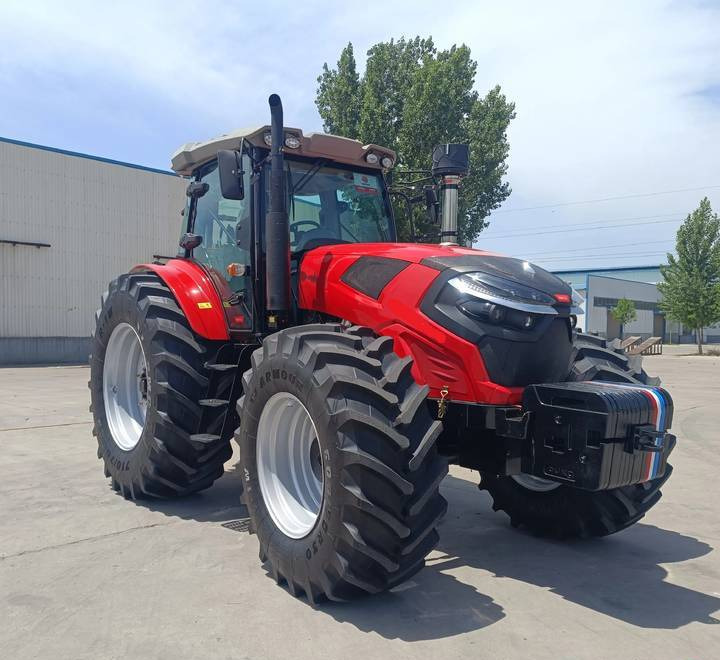 NEW MAXUS 280 HP 4x4 Tractor Warranty НОВИЙ MAXUS 280 К.с. 4x4 Трактор Гарантія NOWY Ciągnik 280 KM 4x4 MAXUS Gwarancja - Traktors: foto 3 NEW MAXUS 280 HP 4x4 Tractor Warranty НОВИЙ MAXUS 280 К.с. 4x4 Трактор Гарантія NOWY Ciągnik 280 KM 4x4 MAXUS Gwarancja - Traktors: foto 3