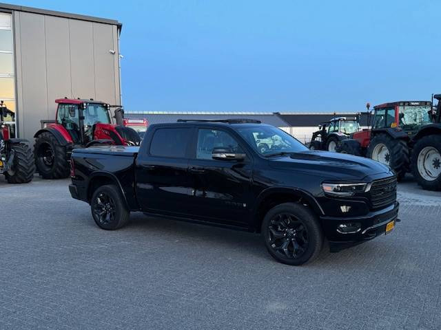 Dodge Ram 1500 Limited - Vieglā automašīna: foto 4 Dodge Ram 1500 Limited - Vieglā automašīna: foto 4