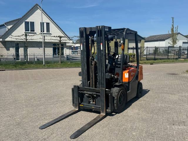 Doosan D30 Plus - Dīzeļiekrāvējs: foto 5 Doosan D30 Plus - Dīzeļiekrāvējs: foto 5