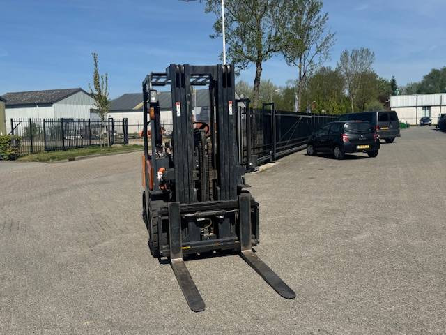 Dīzeļiekrāvējs Doosan D30 Plus: foto 8
