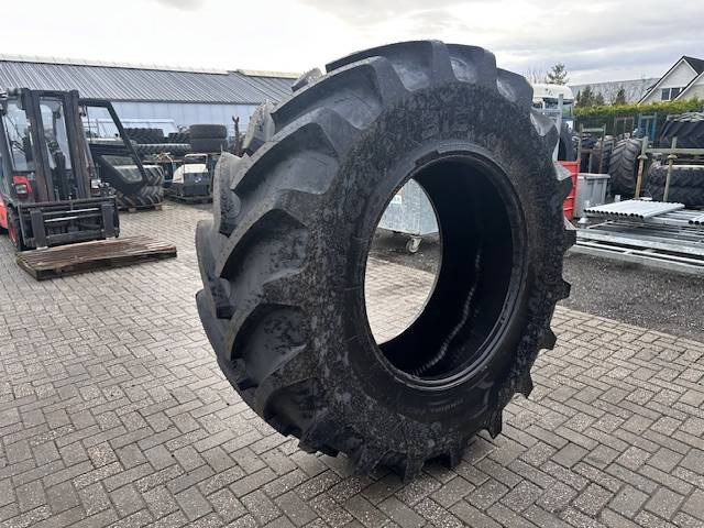Michelin 650/75 R38 MachXbib Neu - Riepas un diski - Lauksaimniecības tehnika: foto 1 Michelin 650/75 R38 MachXbib Neu - Riepas un diski - Lauksaimniecības tehnika: foto 1