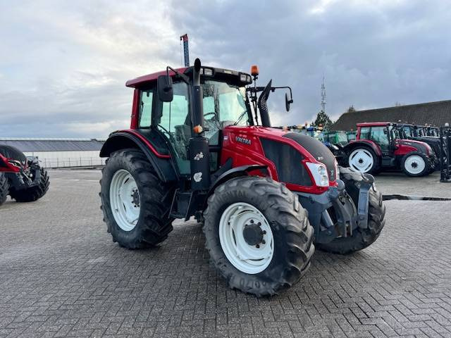 Traktors Valtra N123 Hitech5: foto 10