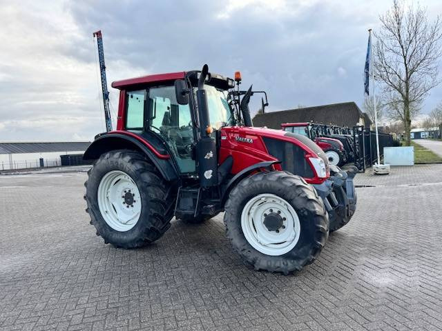 Traktors Valtra N123 Hitech5: foto 11