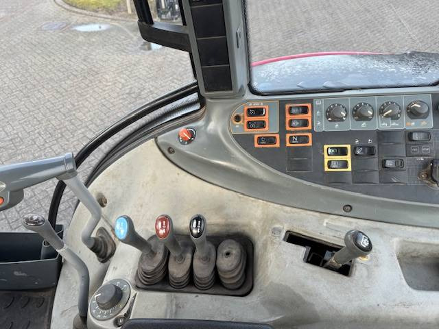 Traktors Valtra N123 Hitech5: foto 19