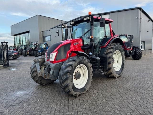 Valtra N123 Hitech5 - Traktors: foto 4 Valtra N123 Hitech5 - Traktors: foto 4