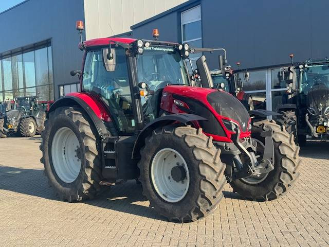 Valtra N134 Hitech - Traktors: foto 2 Valtra N134 Hitech - Traktors: foto 2