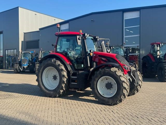 Valtra N134 Hitech - Traktors: foto 4 Valtra N134 Hitech - Traktors: foto 4