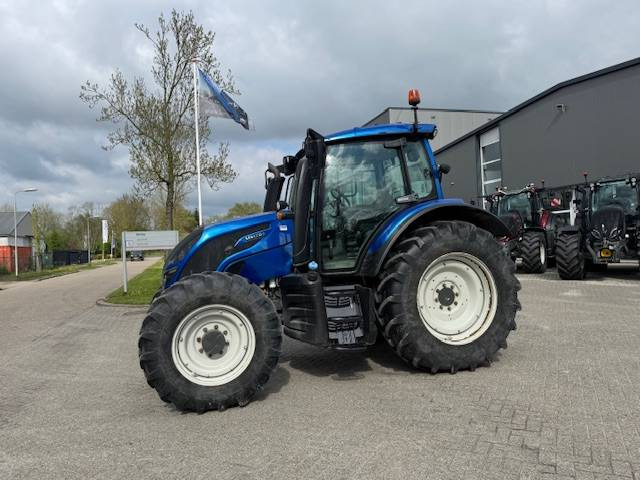 Valtra N134 Versu Smart Touch, GPS - Traktors: foto 2 Valtra N134 Versu Smart Touch, GPS - Traktors: foto 2