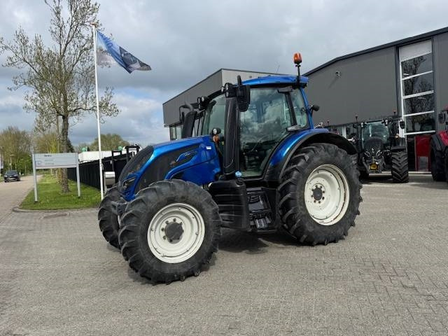 Valtra N134 Versu Smart Touch, GPS - Traktors: foto 3 Valtra N134 Versu Smart Touch, GPS - Traktors: foto 3