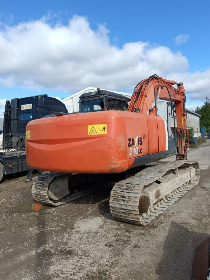 Hitachi ZX210LC-3 - Kāpurķēžu ekskavators: foto 5 Hitachi ZX210LC-3 - Kāpurķēžu ekskavators: foto 5
