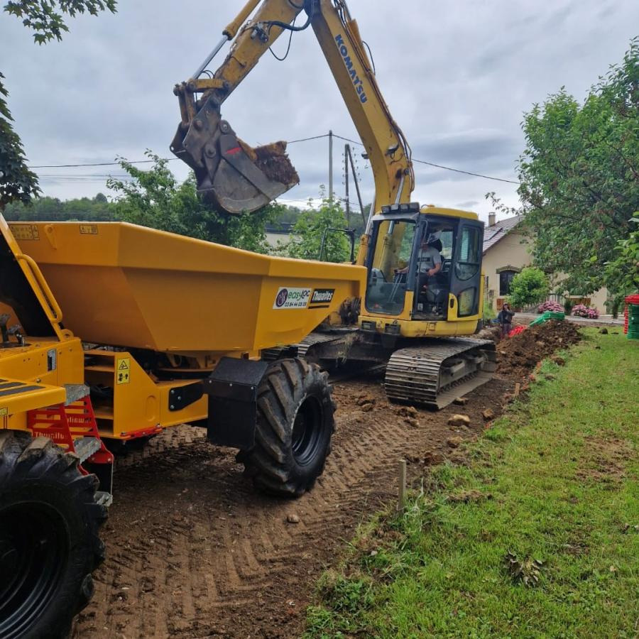 Komatsu PC138US-8 - Kāpurķēžu ekskavators: foto 1 Komatsu PC138US-8 - Kāpurķēžu ekskavators: foto 1