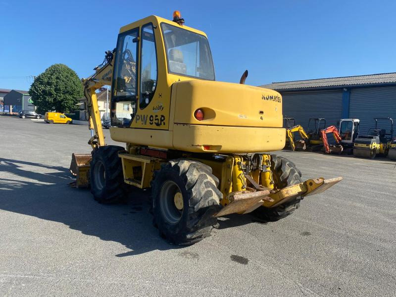 Komatsu PW95 - Riteņu ekskavators: foto 2 Komatsu PW95 - Riteņu ekskavators: foto 2